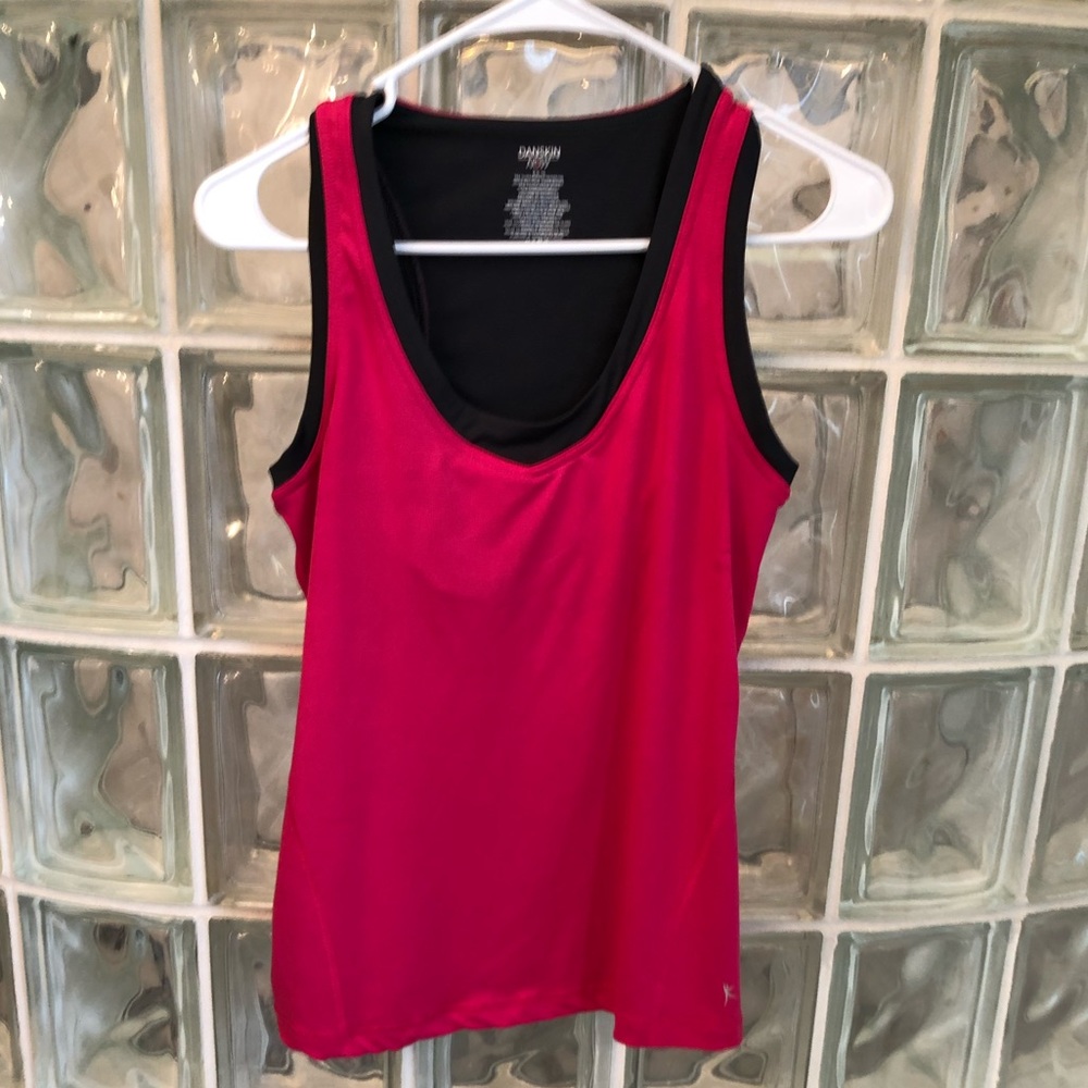 Woman’s Tank Size M